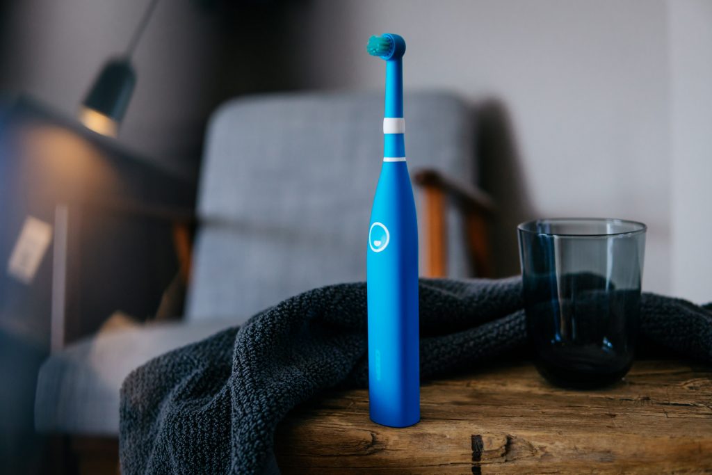Produkt Fotoshooting München elektrische Zahnbürste Startup Lifestyle Shooting Happybrush